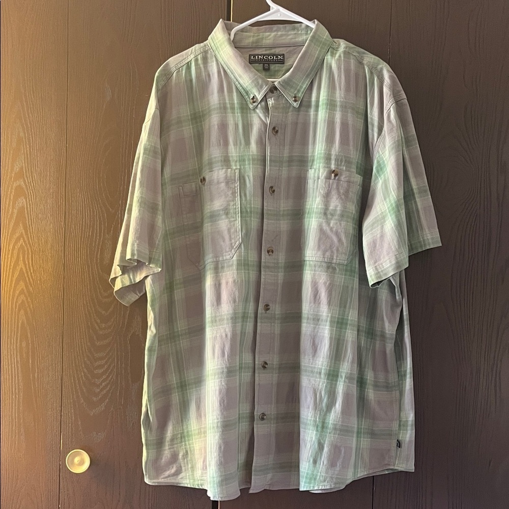 Lincoln Otfitters men’s short sleeved button down casual shirt. Size 3XL